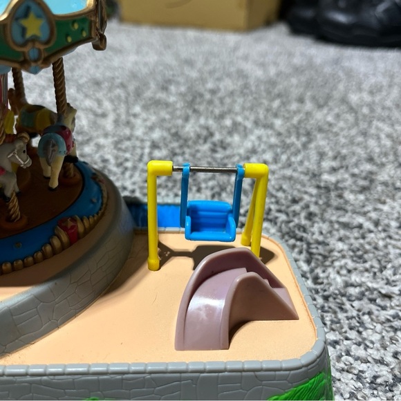 Blue Box Toys Tiny Dreams Musical Amusement Park Polly Pocket Style Vintage - Picture 4 of 12